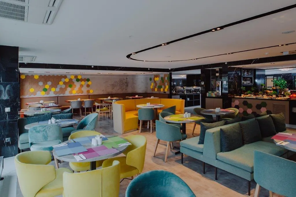 Ibis Styles Istanbul Bomonti Hotel 4*,  Turkije