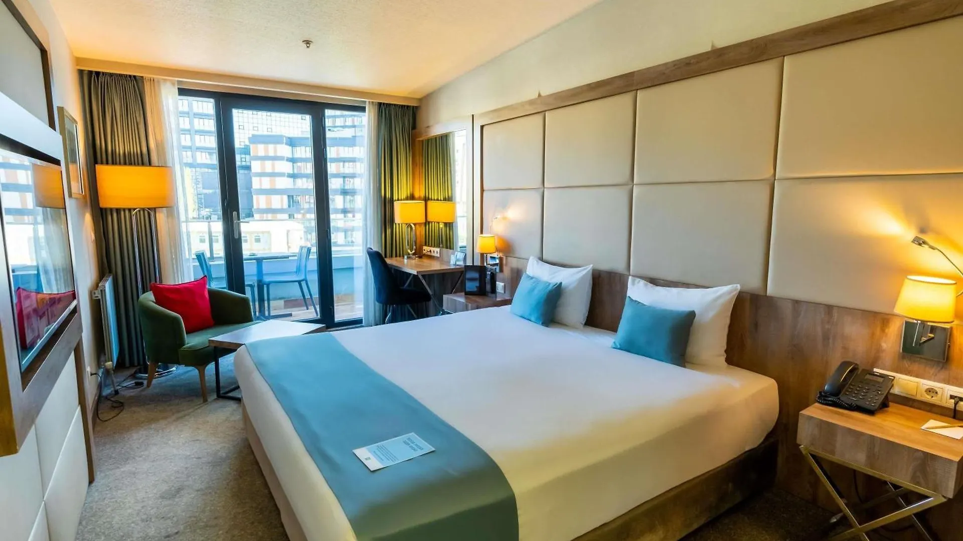 Ibis Styles Istanbul Bomonti Hotel 4*,  Turkije