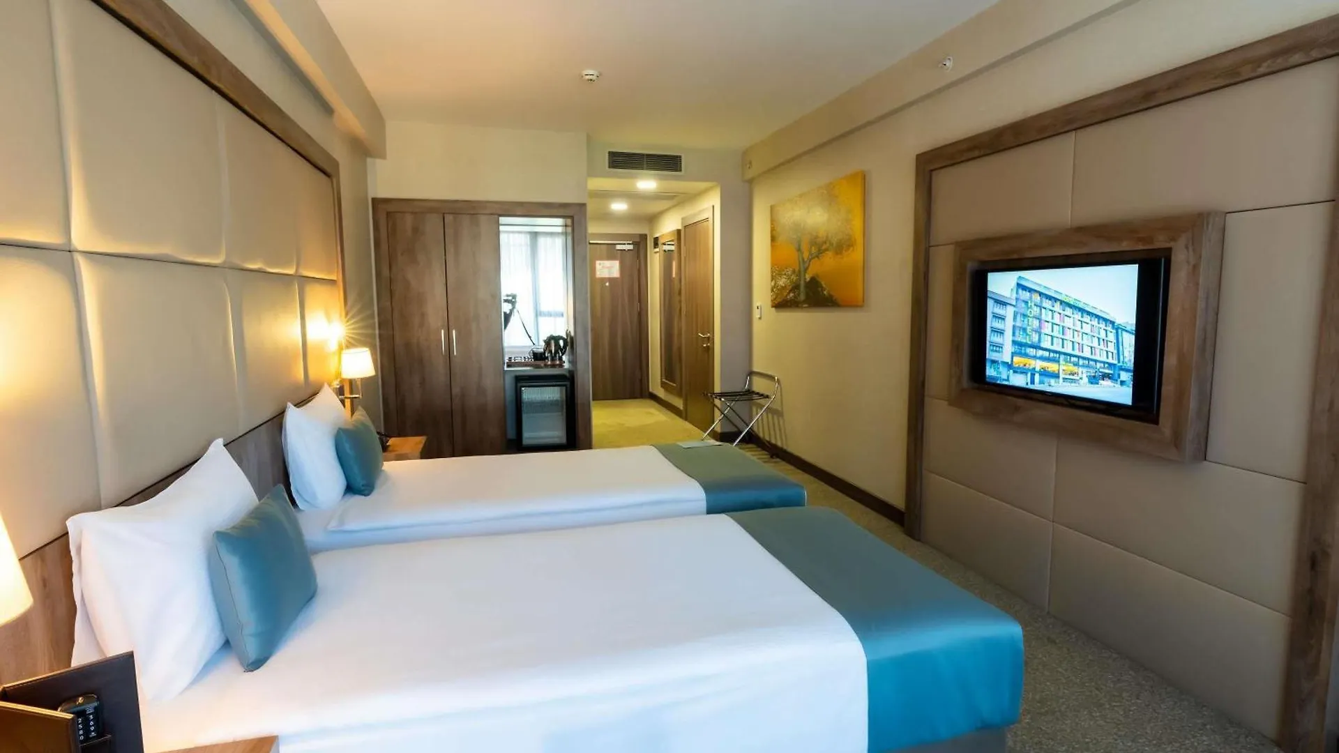 Hotel Ibis Styles Istanbul Bomonti 4*,  Türkei