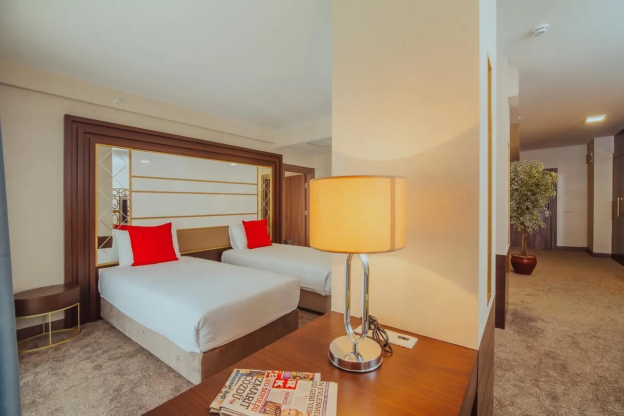 Ibis Styles Istanbul Bomonti Hotel 4*,  Turkije