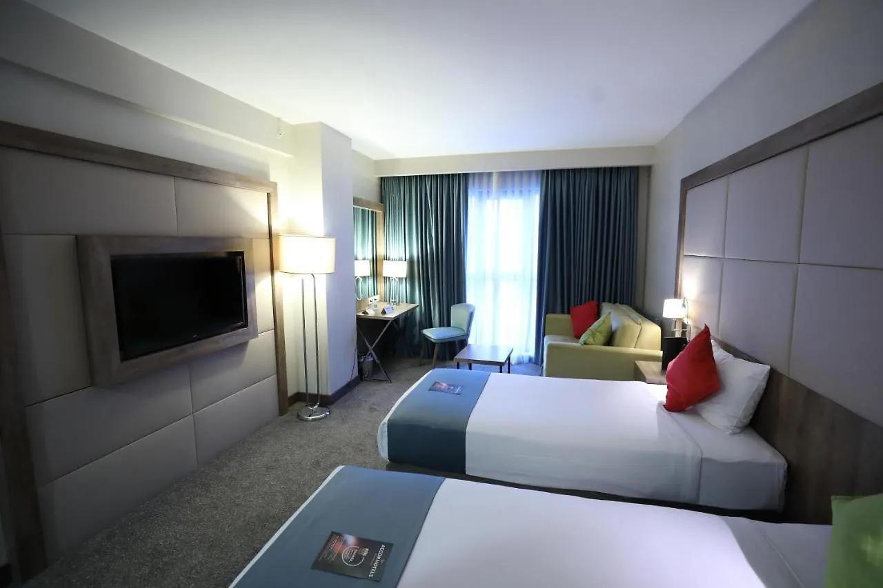 Отель Ibis Styles Istanbul Bomonti