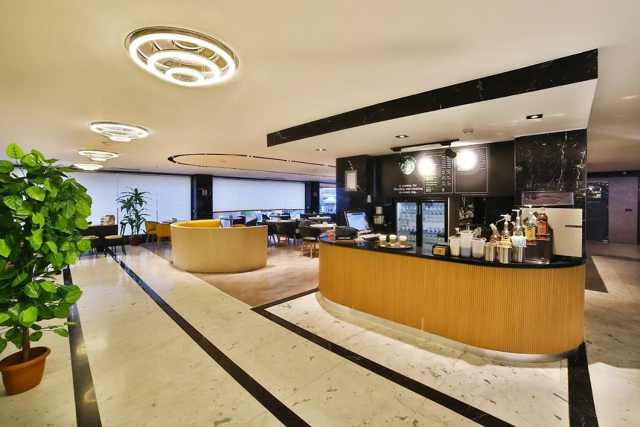 Отель Ibis Styles Istanbul Bomonti 4*,  Турция