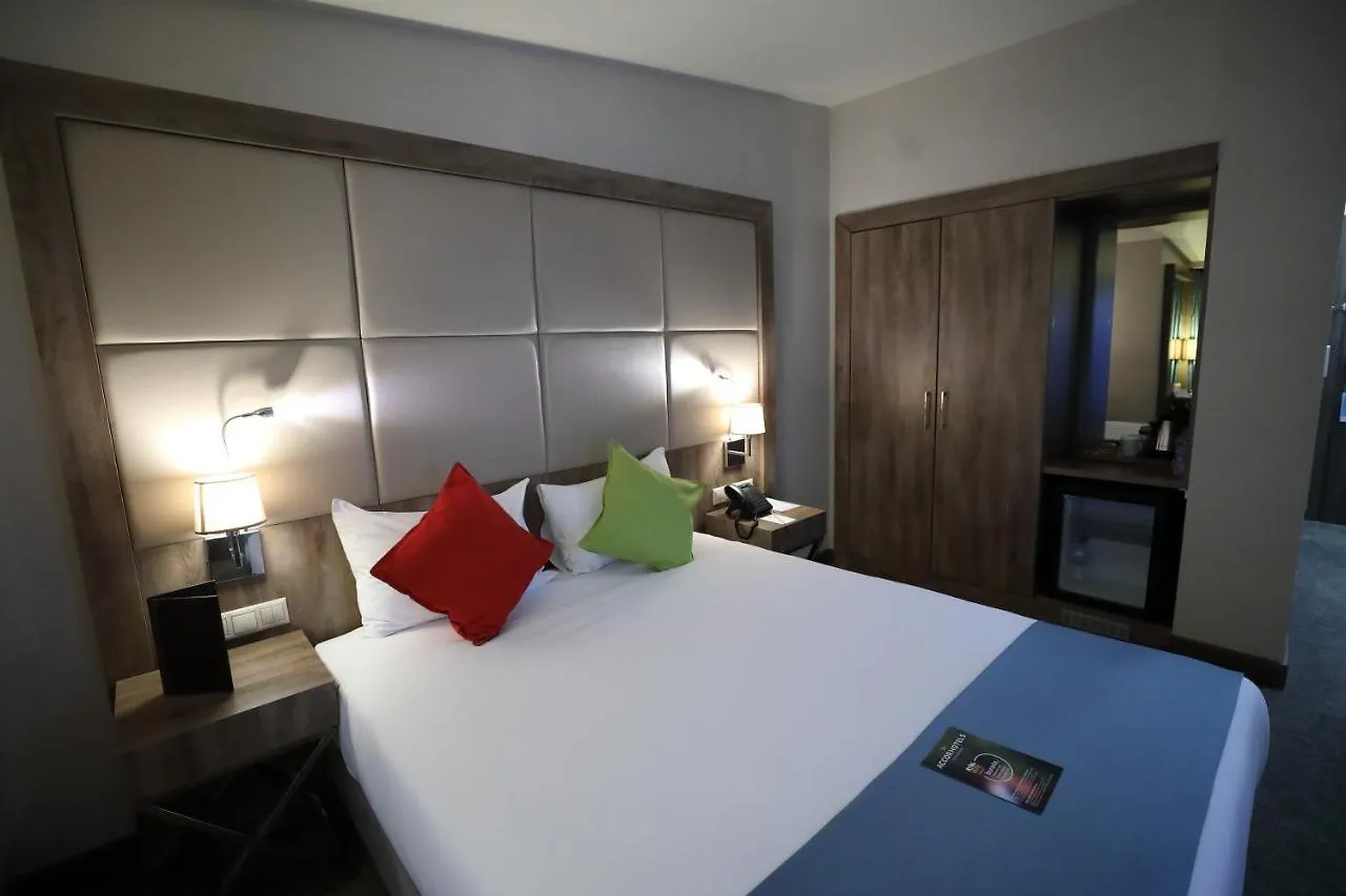 Ibis Styles Istanbul Bomonti Hotel 4*,